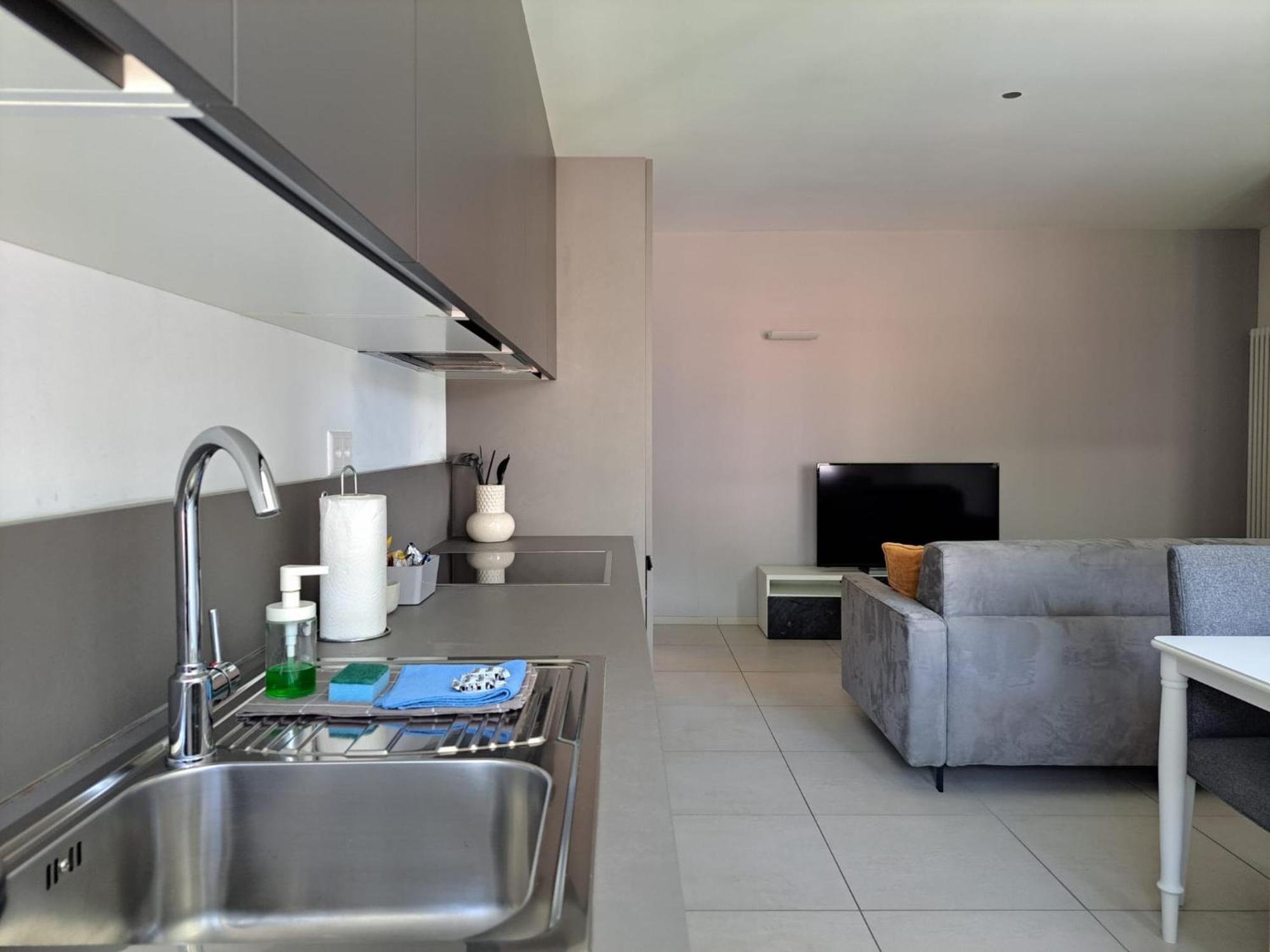 Urban Residence By Quokka 360 - Modern Apartments In 루가노 외부 사진